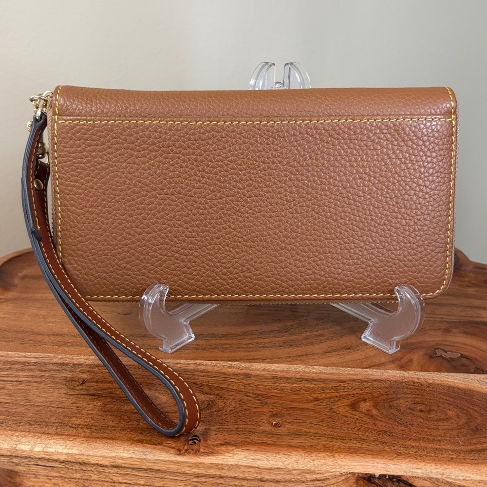 Dooney & Bourke Zip Around Wallet Wristlet Carmel Brown Pebble Leather NWOT - Picture 9 of 16